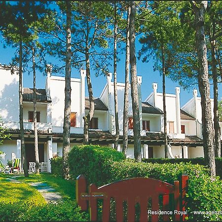 Villa A Lignano Pineta 利尼亚诺萨比亚多罗 客房 照片